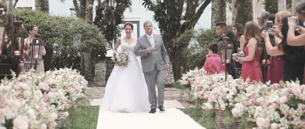 Casamento no campo. Ana e André escolheram a Fazenda Vila Rica para um lindo casamento no campo. Com fotos de Renata e Yuri Fotografia e vídeo de Gravata Florida Filmes.