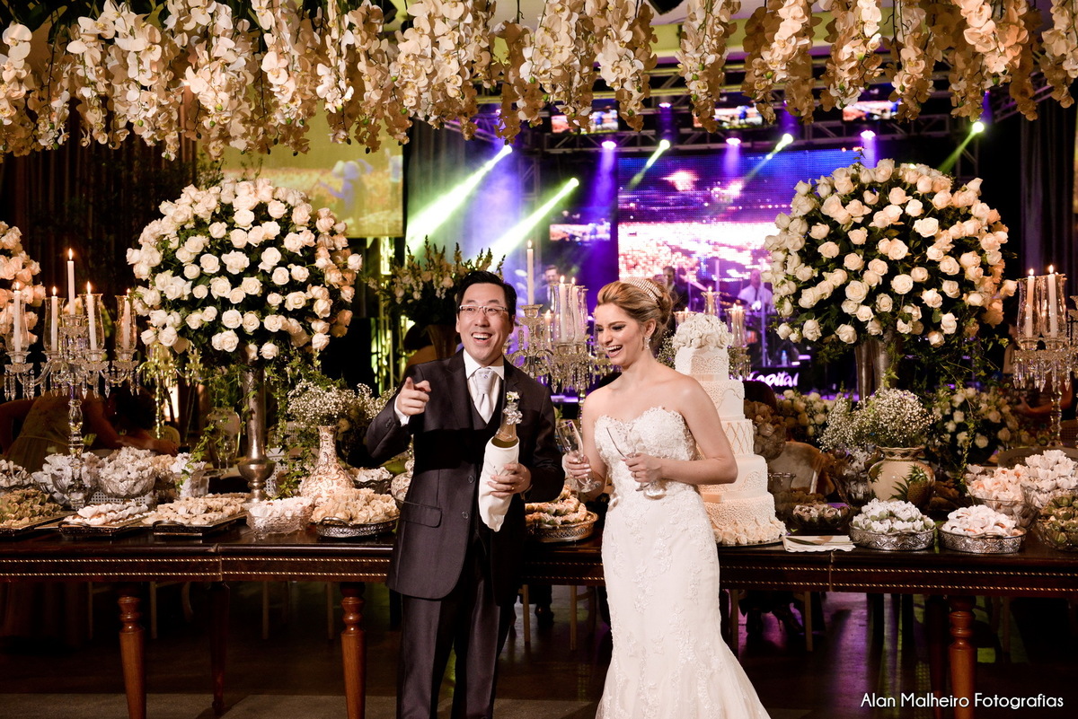 casamento-de-dia-fotógrafo-de-casamento-fotógrafo em Marília-Noiva-pré-wedding-fotógrafo de marília-Golden Palace-Adriana Zequini-Thita Marcon-Grand Salon--Pecado Capital-Fotógrafo Social-vestido de noiva-buquê-decoração de casamento