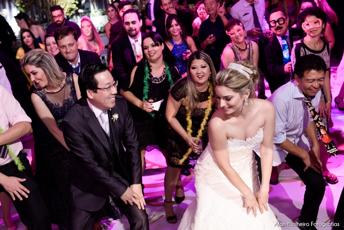 casamento-de-dia-fotógrafo-de-casamento-fotógrafo em Marília-Noiva-pré-wedding-fotógrafo de marília-Golden Palace-Adriana Zequini-Thita Marcon-Grand Salon--Pecado Capital-Fotógrafo Social-vestido de noiva-buquê-decoração de casamento