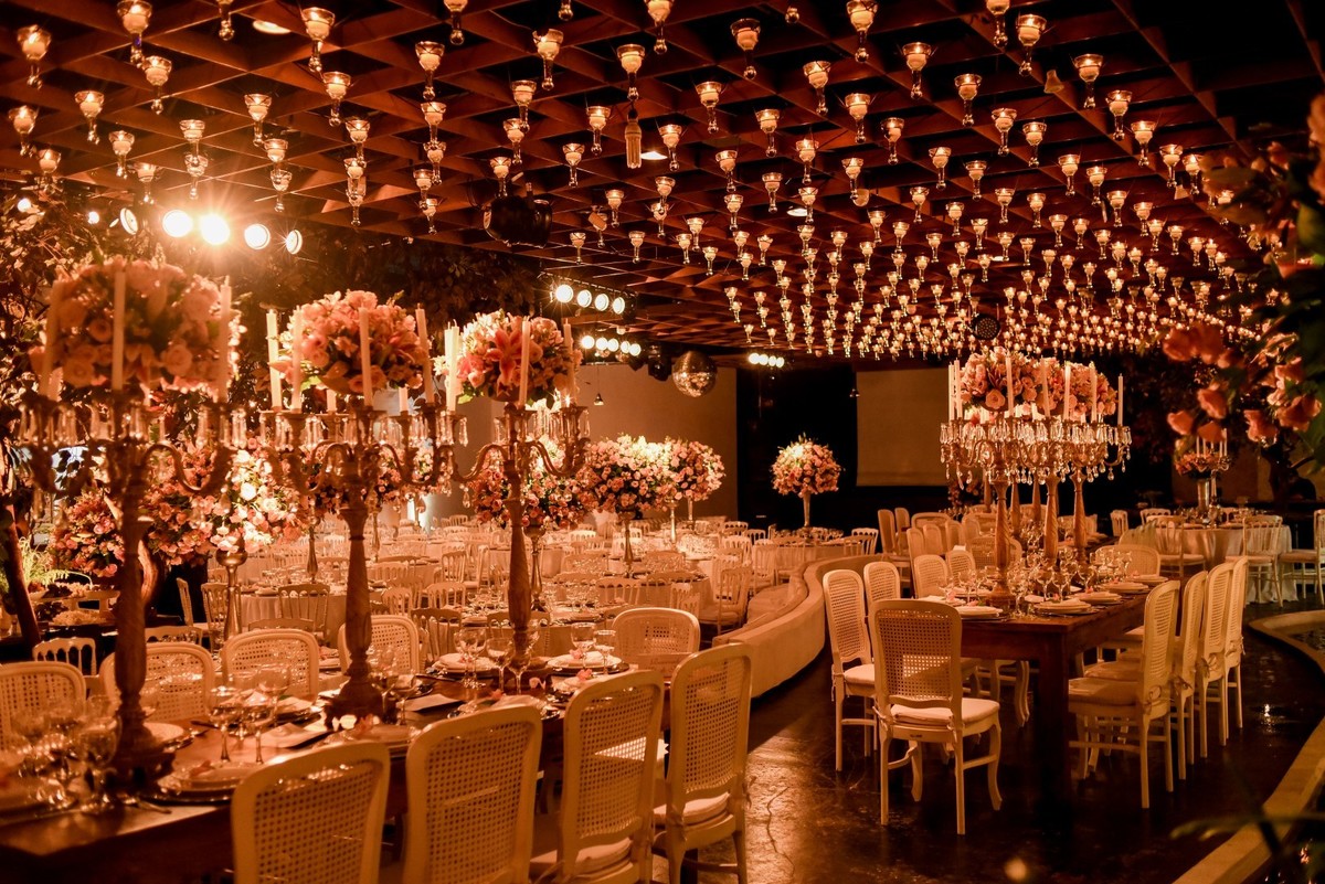 casamento-de-dia-fotógrafo-de-casamento-fotógrafo em Marília-Noiva-pré-wedding-fotógrafo de marília-Golden Palace-Adriana Zequini-Thita Marcon-Sandra Dalceno-Fotógrafo Social-vestido de noiva-buquê-decoração de casamento-Bride-bolo de casamento-noivo