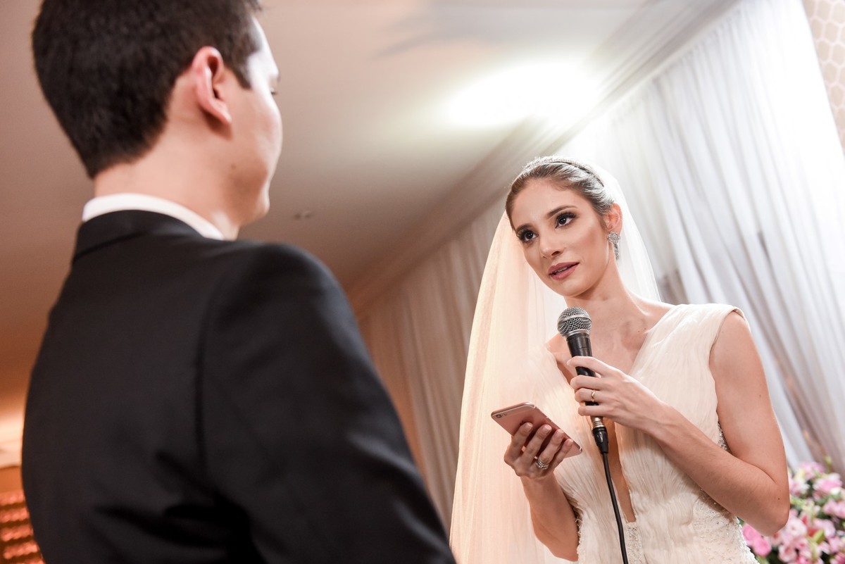 casamento-de-dia-fotógrafo-de-casamento-fotógrafo em Marília-Noiva-pré-wedding-fotógrafo de marília-Golden Palace-Adriana Zequini-Thita Marcon-Sandra Dalceno-Fotógrafo Social-vestido de noiva-buquê-decoração de casamento-Bride-bolo de casamento-noivo