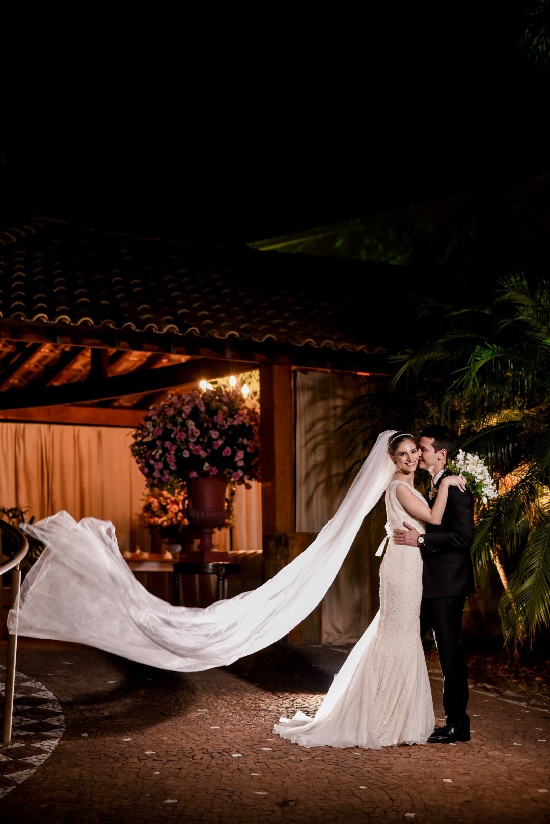 casamento-de-dia-fotógrafo-de-casamento-fotógrafo em Marília-Noiva-pré-wedding-fotógrafo de marília-Golden Palace-Adriana Zequini-Thita Marcon-Sandra Dalceno-Fotógrafo Social-vestido de noiva-buquê-decoração de casamento-Bride-bolo de casamento-noivo