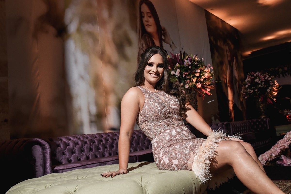 fotógrafo-de-casamento-fotógrafo em Marília-debutante-buffet Planalto-fotógrafo de marília-moinho matarazzo-Adriana Zequini-Thita Marcon-Grand Salon-Fotógrafo Social-vestido de debutante-15anos-decoração de 15 anos-15 anos-bolo de 15 anos