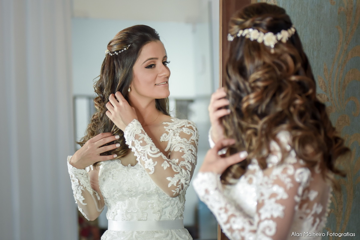 casamento tradicional-fotógrafo-fotógrafo-em-Marília-Noiva-fotógrafo em marília-aliança-casamento-Mari Cabelo Estetica-zankyu-Luciano Arantes-Mara Vieira-Iraides Bevlaqua-Vestido-foto de casamento-Buquê-Banda Frisson-Camila Nery-Patricia Guimarães-wedding