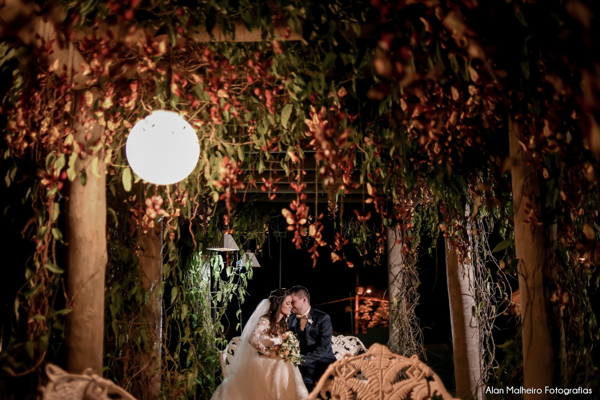 casamento tradicional-fotógrafo-fotógrafo-em-Marília-Noiva-fotógrafo em marília-aliança-casamento-Mari Cabelo Estetica-zankyu-Luciano Arantes-Mara Vieira-Iraides Bevlaqua-Vestido-foto de casamento-Buquê-Banda Frisson-Camila Nery-Patricia Guimarães-wedding