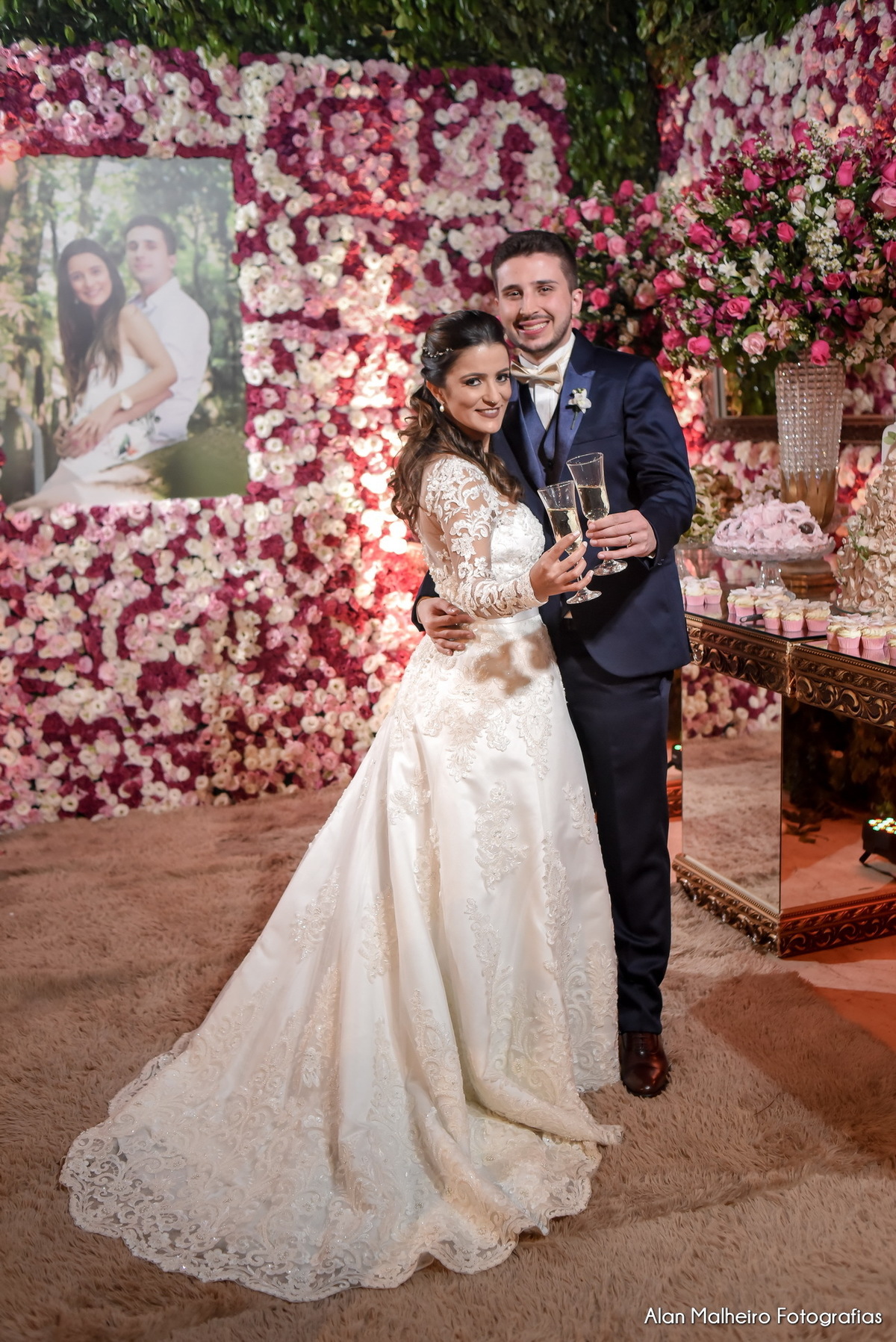 casamento tradicional-fotógrafo-fotógrafo-em-Marília-Noiva-fotógrafo em marília-aliança-casamento-Mari Cabelo Estetica-zankyu-Luciano Arantes-Mara Vieira-Iraides Bevlaqua-Vestido-foto de casamento-Buquê-Banda Frisson-Camila Nery-Patricia Guimarães-wedding