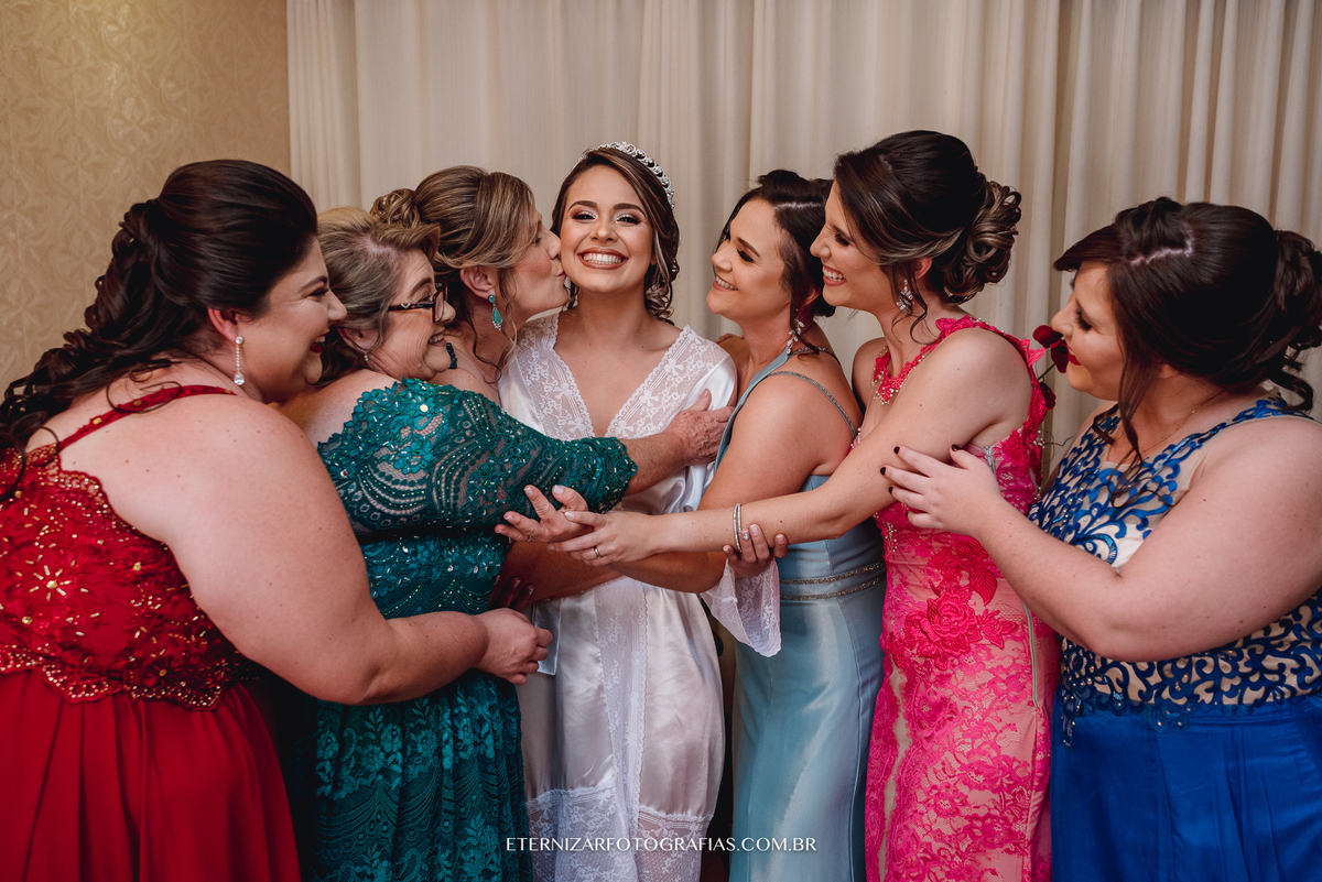 MAKE NOIVA
FOTOGRAFIA DE CASAMENTO BAURU-SP
FOTOGRAFO DE CASAMENTO
NOIVA COM MADRINHAS