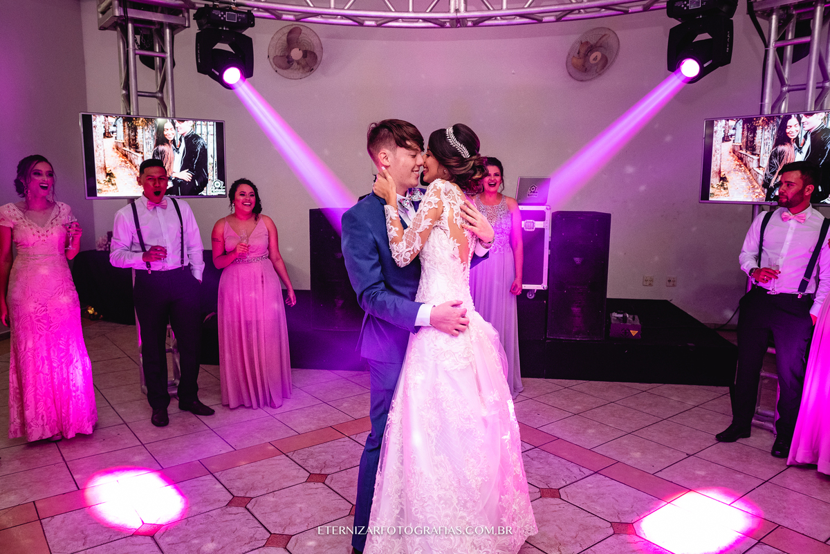 CASAMENTO COMISSARIA BUFFET
BUFFET COMISSARIA BAURU-SP
FOTOGRAFIA DE CASAMENTO BAURU-SP
FOTOGRAFO DE CASAMENTO