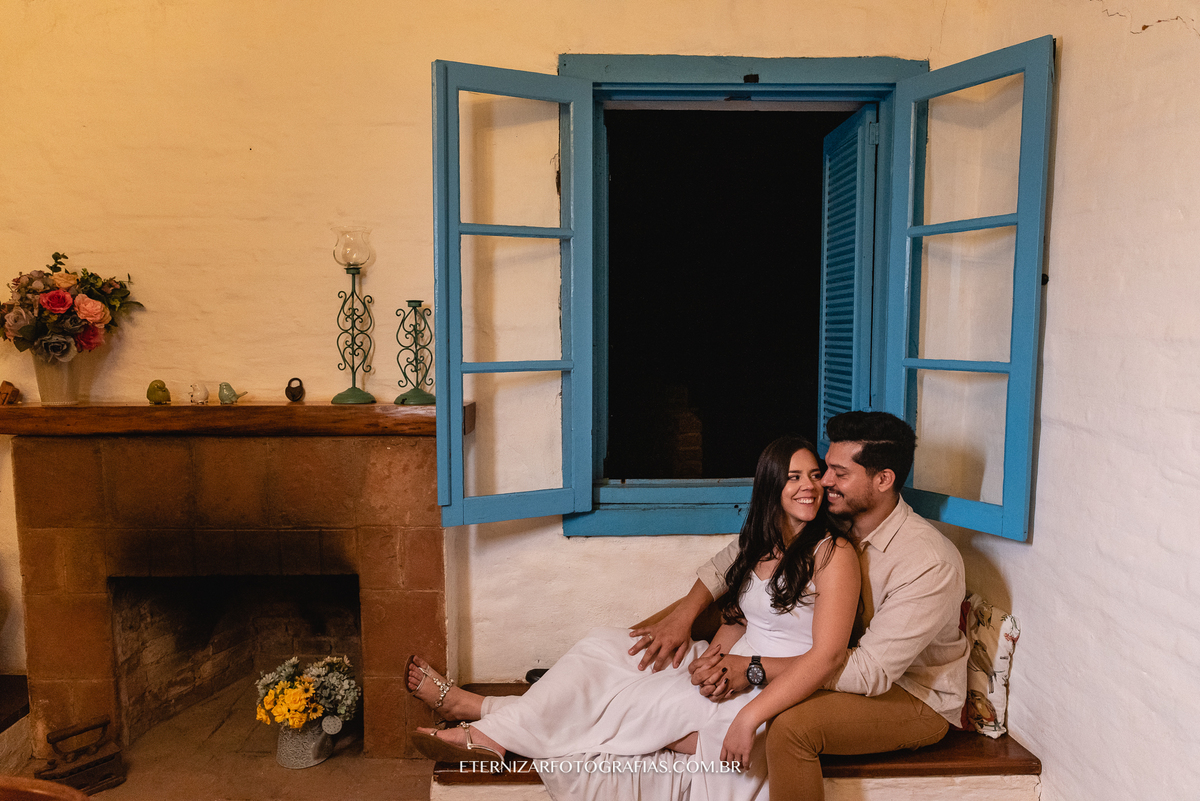 CASAL NO POR DO SOL
ENSAIO DE CASAL
ENSAIO PRÉ CASAMENTO
NOIVOS 
FOTOGRAFIA DE ENSAIO DE CASAL
PRE WEDDING EM MONTANHA