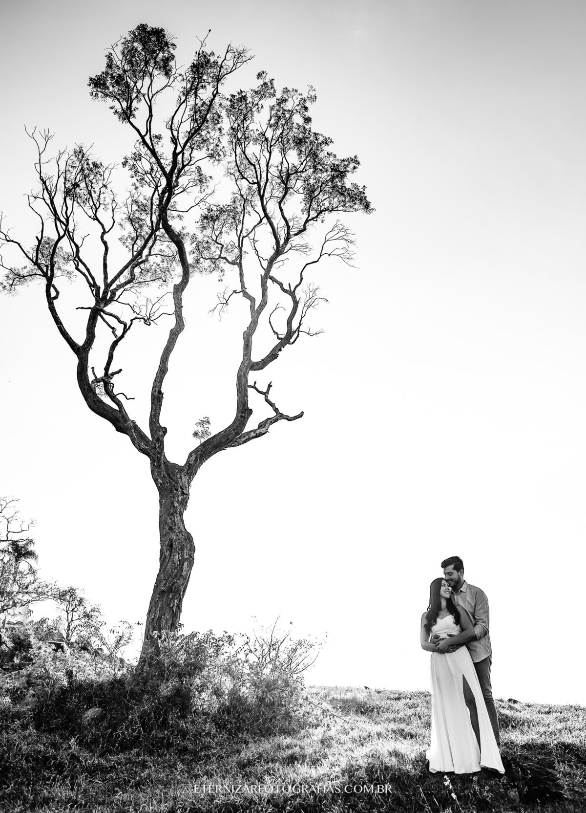 CASAL NO POR DO SOL
ENSAIO DE CASAL
ENSAIO PRÉ CASAMENTO
NOIVOS 
FOTOGRAFIA DE ENSAIO DE CASAL
PRE WEDDING EM MONTANHA
CASAL NA ARVORE