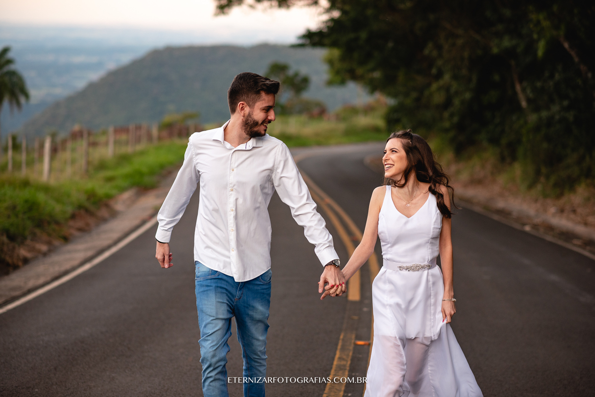 FOTOS DE ENSAIO DE CASAL NA ESTRADA
FOTOS DE CASAL
FOTOGRAFIA DE CASAL
ENSAIO DE CASAL
ENSAIO PRE-WEDDING 
ENSAIO DE CASAL BAURU-SP