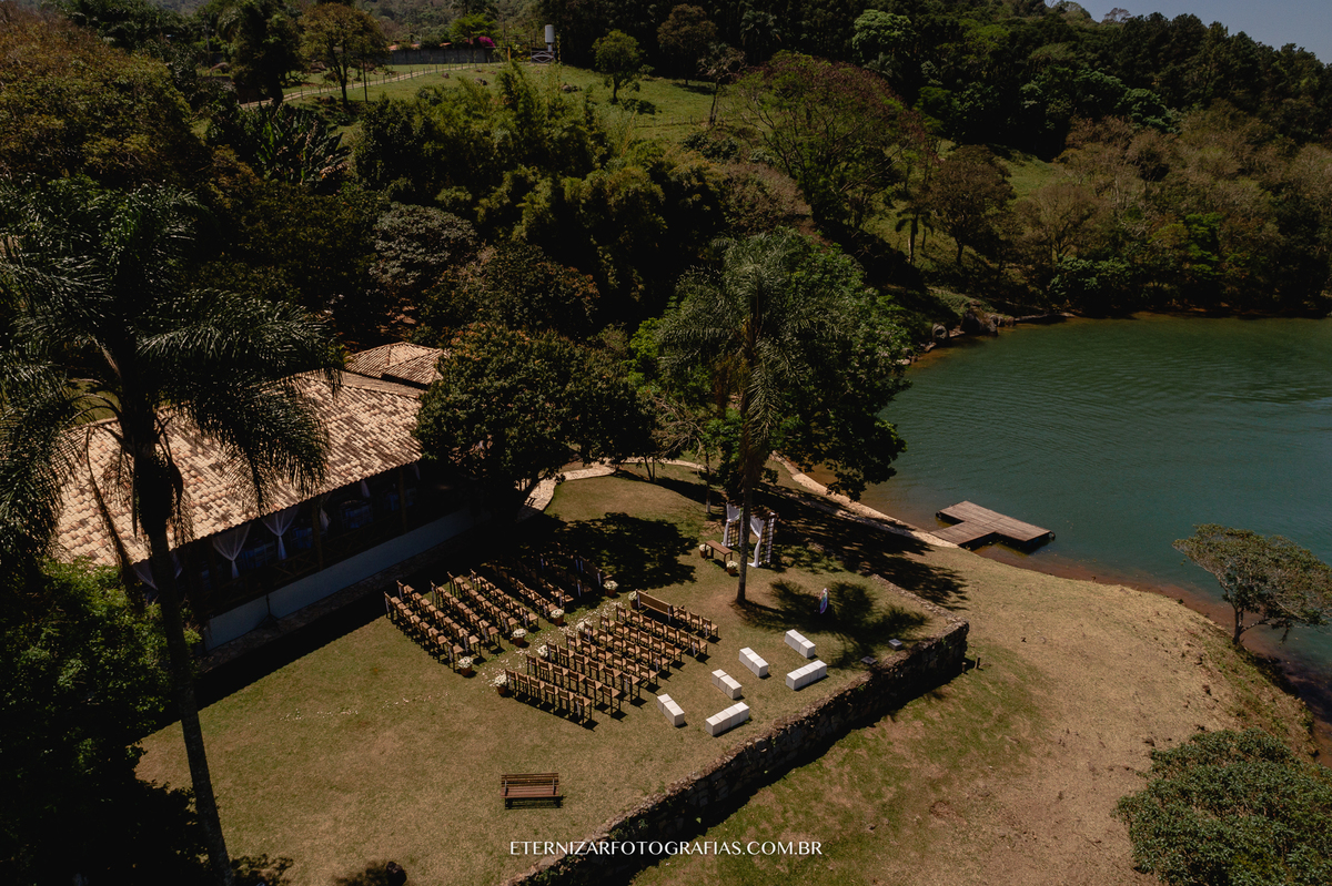 DECORAÇÃO DE CASAMENTO NO CAMPO