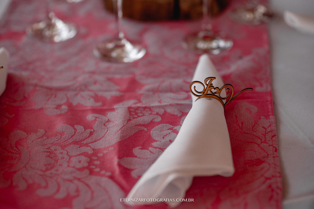 DECORAÇÃO DE CASAMENTO NO CAMPO