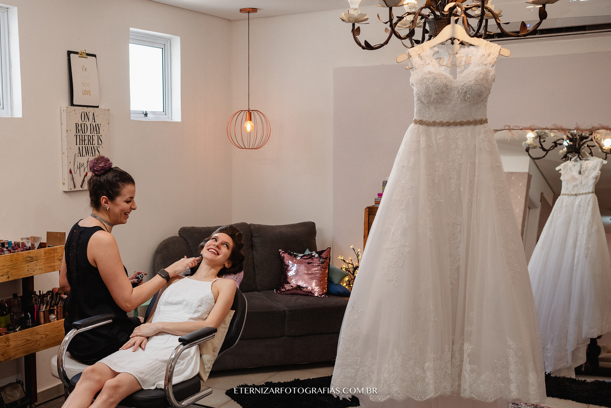 FOTOGRAFIA DE MAKING OF NOIVA 
FOTOGRAFO DE CASAMENTO BAURU-SP
VESTIDO DA NOIVA