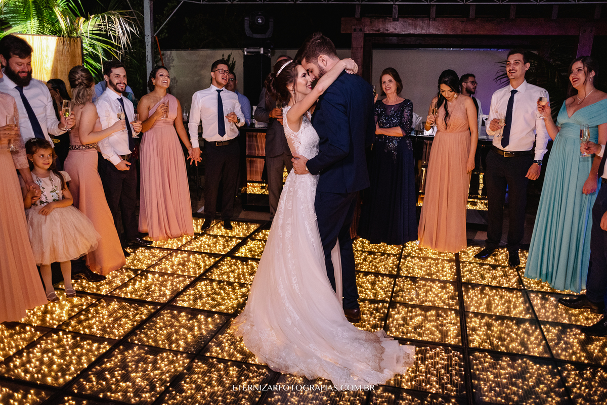 FOTOGRAFIA DANÇA DOS NOIVOS
FOTOGRAFIA CHÁCARA RECANTO PARADISE BAURU-SP
FOTOGRAFO DE CASAMENTO EM BAURU-SP