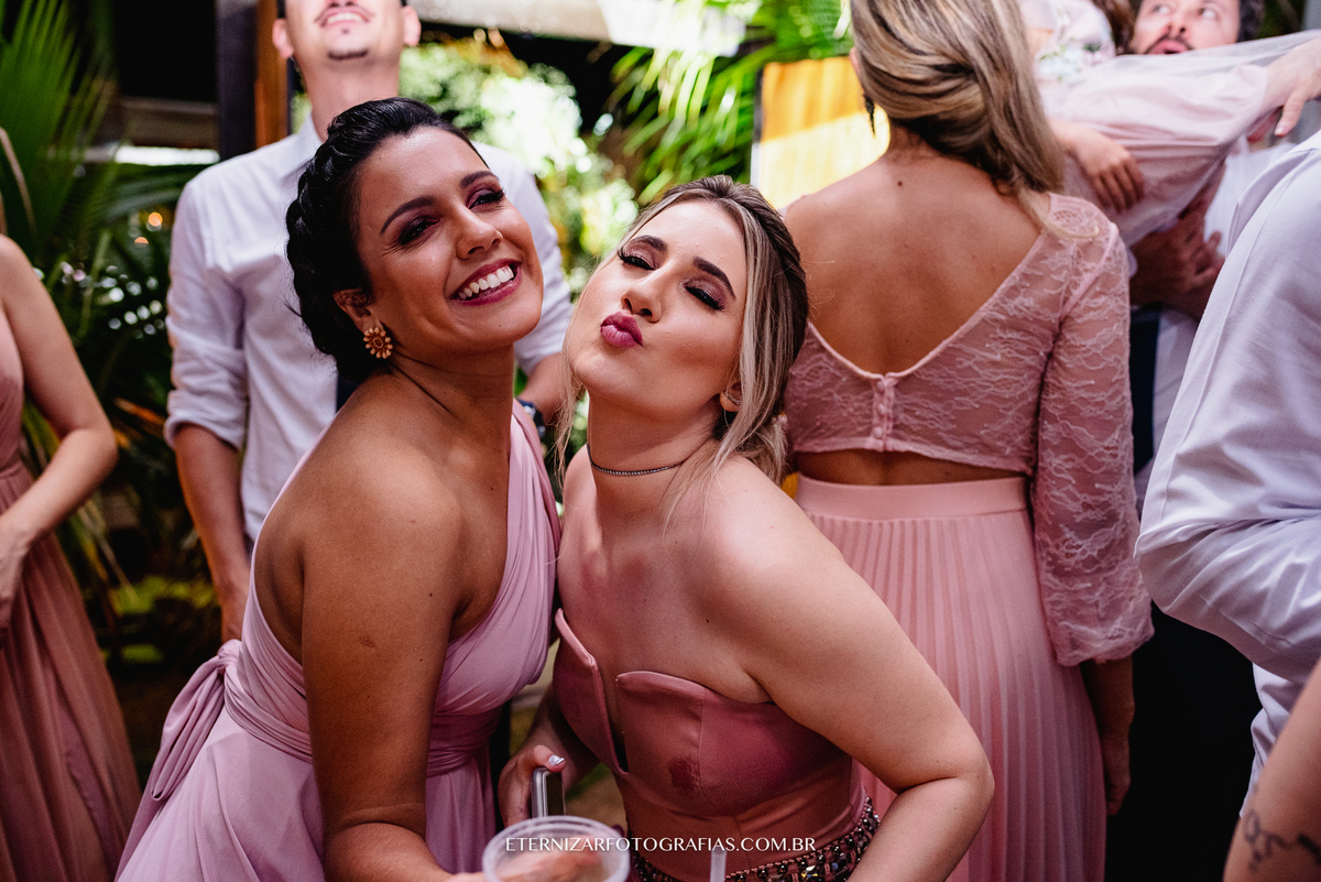 FOTOS DE FESTA DE CASAMENTO
DJ PARA CASAMENTO
BALADA DE CASAMENTO
FOTOGRAFO DE CASAMENTO EM BAURU-SP