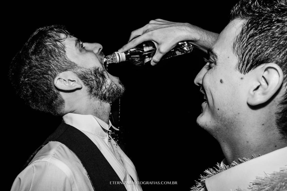 FOTOS DE FESTA DE CASAMENTO
DJ PARA CASAMENTO
BALADA DE CASAMENTO
FOTOGRAFO DE CASAMENTO EM BAURU-SP
CONVIDADOS DE CASAMENTO SE DIVERTINDO