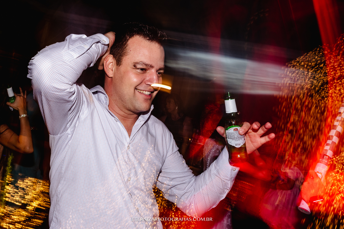 FOTOS DE FESTA DE CASAMENTO
DJ PARA CASAMENTO
BALADA DE CASAMENTO
FOTOGRAFO DE CASAMENTO EM BAURU-SP
CONVIDADOS DE CASAMENTO SE DIVERTINDO