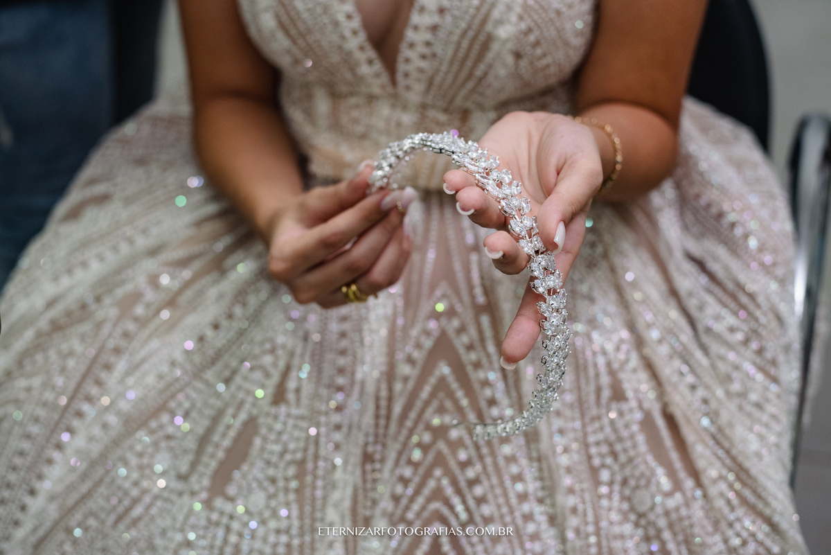 COROA DA NOIVA
FOTOGRAFIA DE CASAMENTO BAURU-SP
FOTOGRAFO DE CASAMENTO EM BAURU-SP
NOIVA 
CERIMONIA DE CASAMENTO 