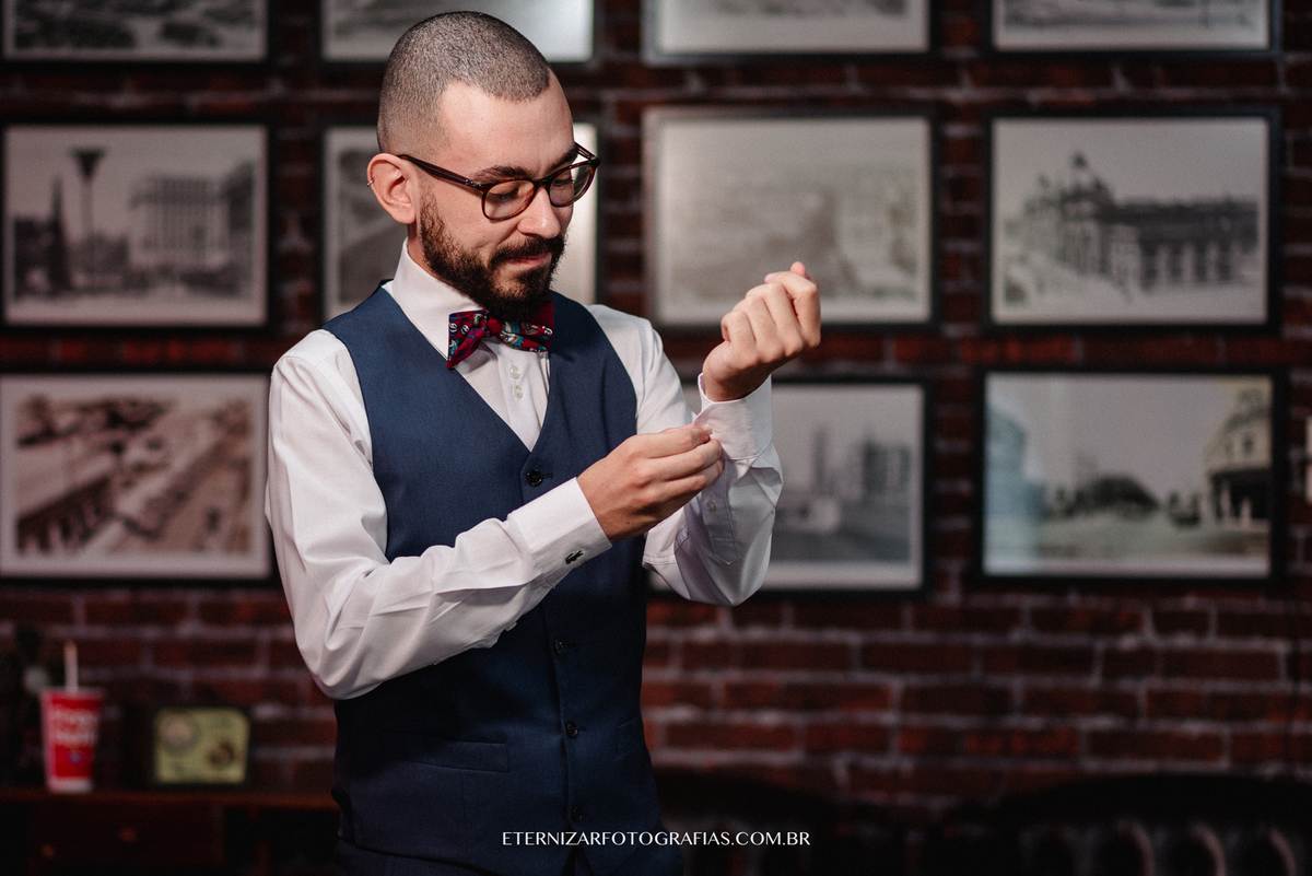 TERNO DO NOIVO
FOTOGRAFIA DE CASAMENTO BAURU-SP
FOTOGRAFO DE CASAMENTO EM BAURU-SP
NOIVA 
CERIMONIA DE CASAMENTO 