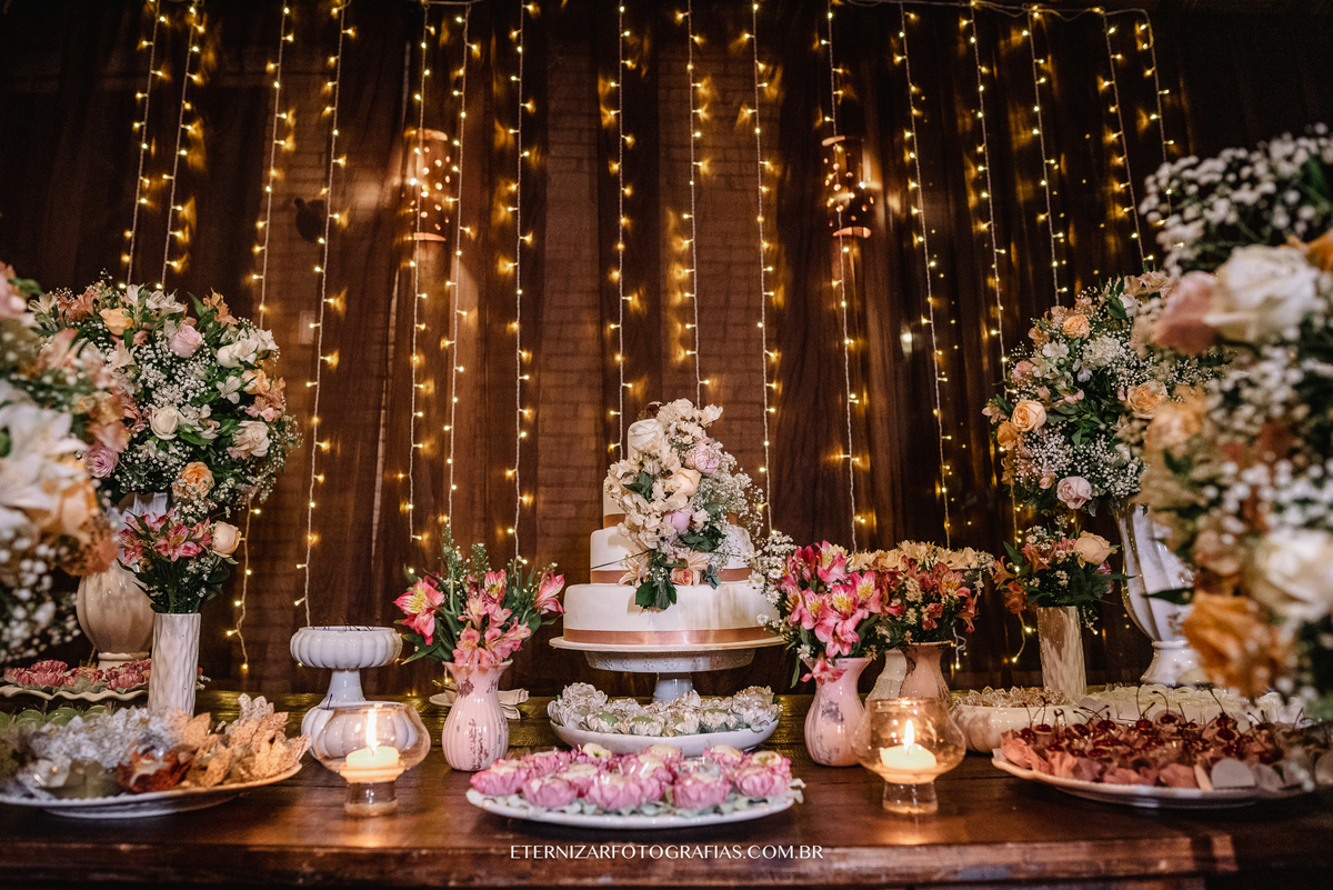 MESA DO BOLO RUSTICA PARA CASAMENTO
FOTOGRAFIA DE CASAMENTO BAURU-SP
FOTOGRAFO DE CASAMENTO EM BAURU-SP
NOIVA 
CERIMONIA DE CASAMENTO 