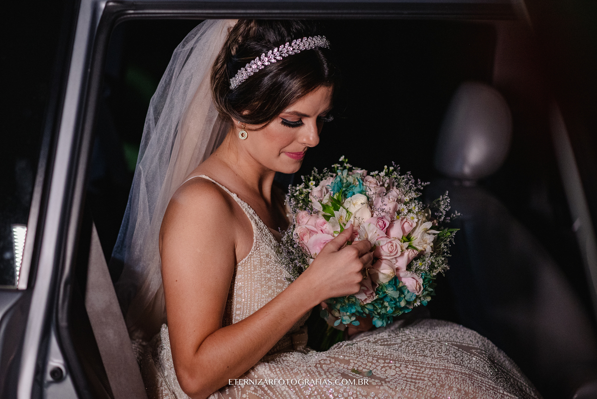 NOIVA NO CARRO
FOTOGRAFIA DE CASAMENTO BAURU-SP
FOTOGRAFO DE CASAMENTO EM BAURU-SP
NOIVA 
CERIMONIA DE CASAMENTO 
