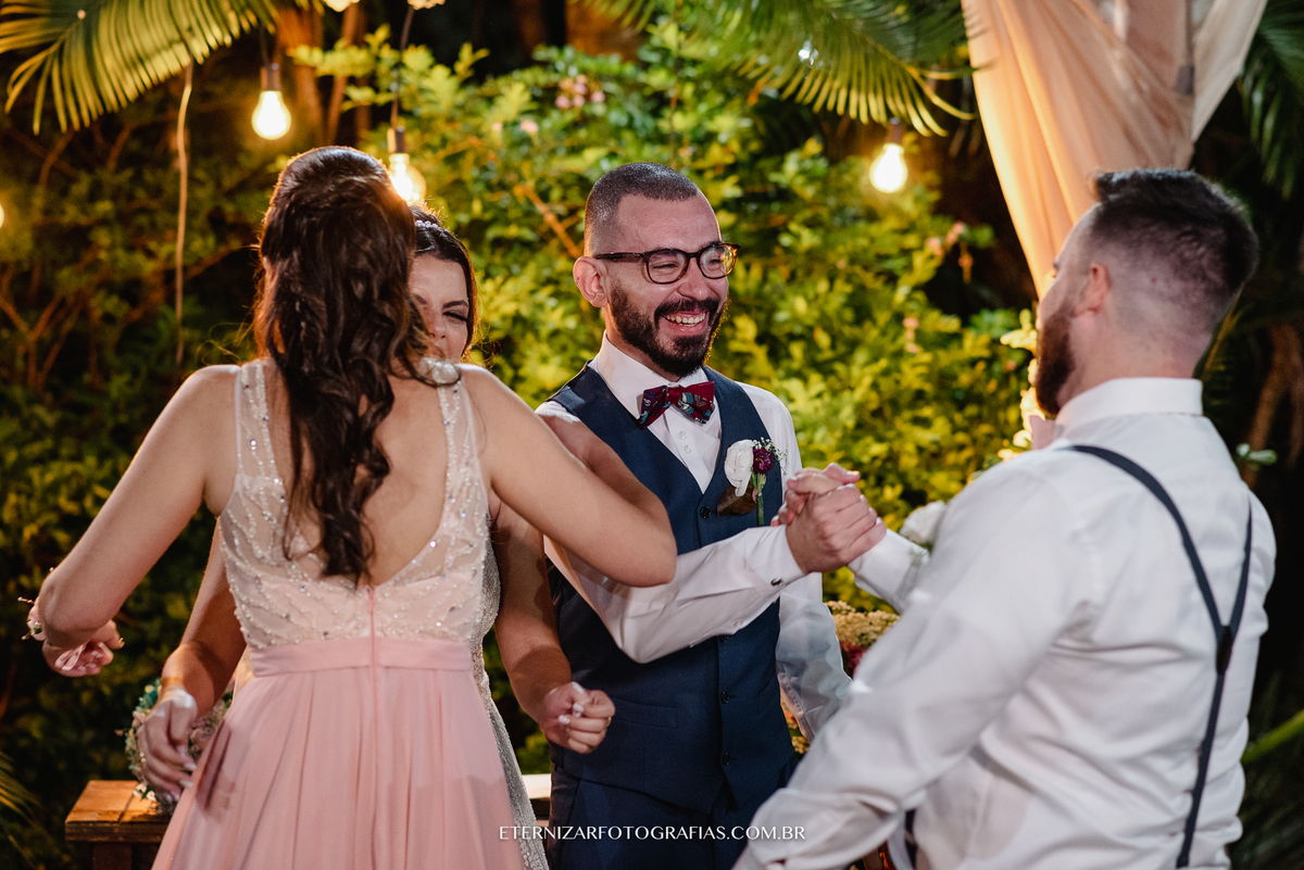 FOTOGRAFIA DE CASAMENTO BAURU-SP
FOTOGRAFO DE CASAMENTO EM BAURU-SP
NOIVA 
CERIMONIA DE CASAMENTO 