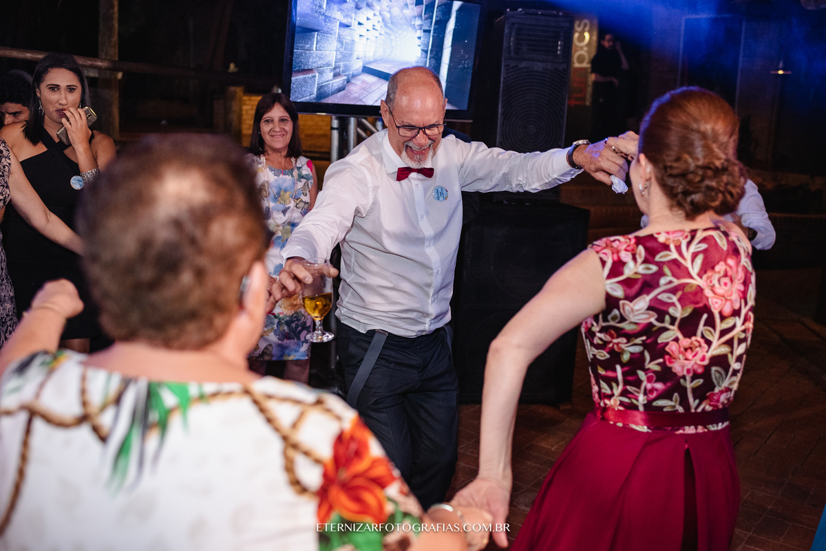 FOTOGRAFIA DE CASAMENTO BAURU-SP
FOTOGRAFO DE CASAMENTO EM BAURU-SP
NOIVA 
CERIMONIA DE CASAMENTO 