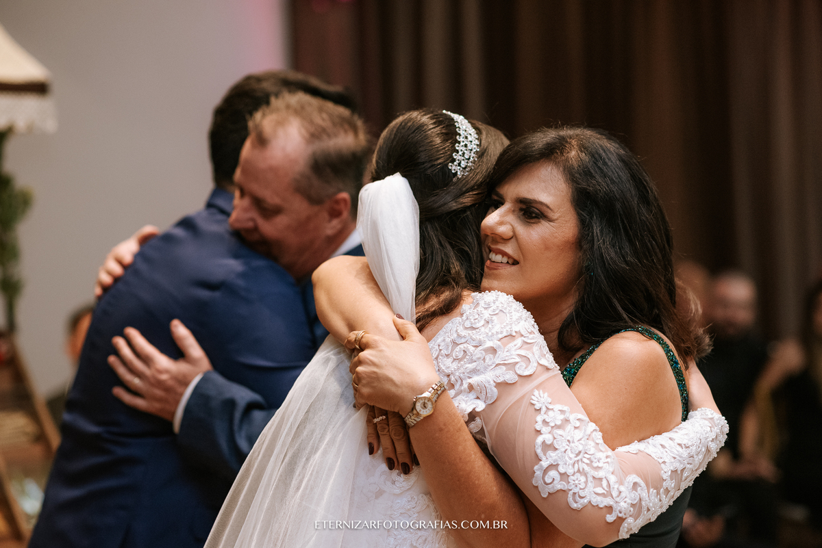 MÃE DA NOIVA
FOTOGRAFIA DE CASAMENTO BAURU-SP
FOTOGRAFO DE CASAMENTO EM BAURU-SP
NOIVA 
CERIMONIA DE CASAMENTO 