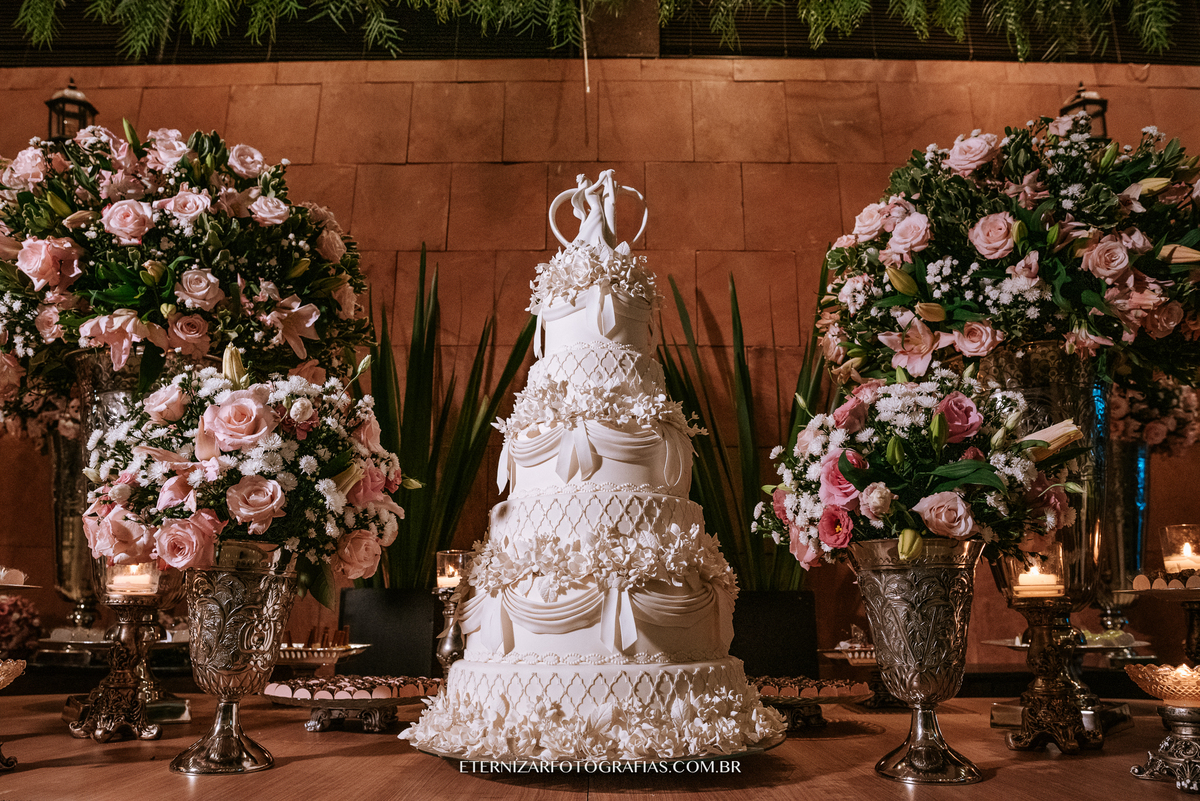 BOLO NOIVOS
FOTOGRAFIA DE CASAMENTO BAURU-SP
FOTOGRAFO DE CASAMENTO EM BAURU-SP
NOIVA 
CERIMONIA DE CASAMENTO 