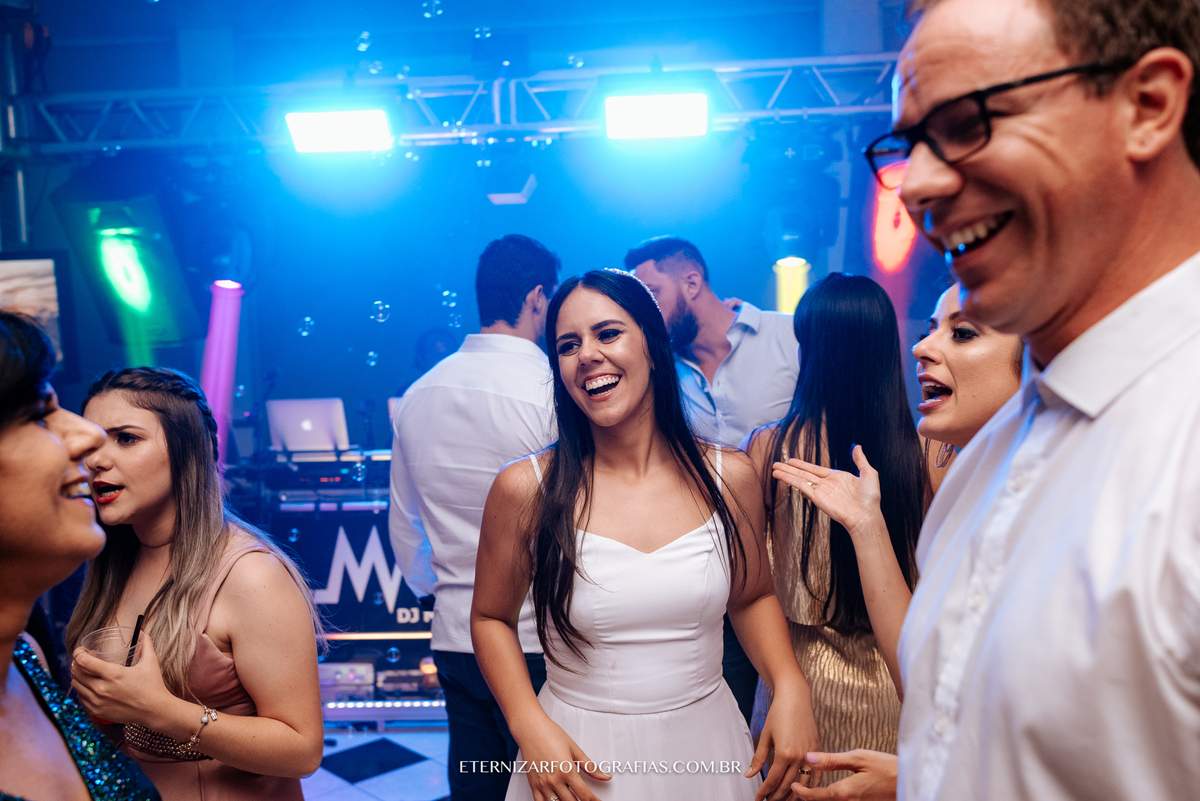 FOTOGRAFIA DE CASAMENTO BAURU-SP
FOTOGRAFO DE CASAMENTO EM BAURU-SP
NOIVA 
CERIMONIA DE CASAMENTO 