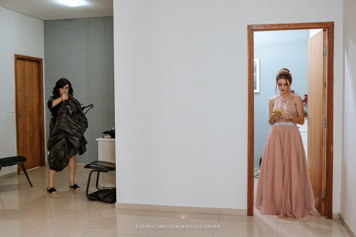 MADRINHAS SE ARRUMANDO 
FOTOGRAFIA DE CASAMENTO BAURU-SP
FOTOGRAFO DE CASAMENTO EM BAURU-SP
NOIVA 
CERIMONIA DE CASAMENTO 