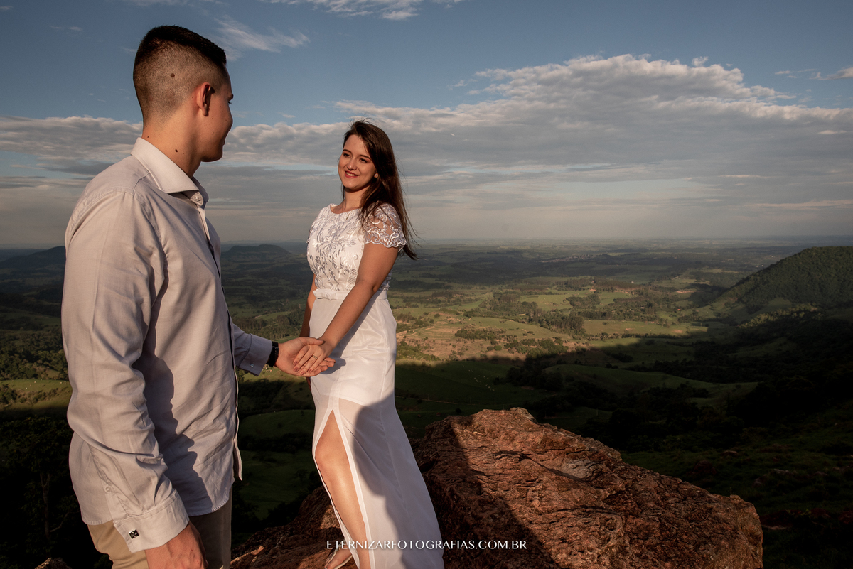 ENSAIO CASAL EM BOTUCATU
ENSAIO DE CASAL
FOTOGRAFIA DE CASAL
ENSAIO PRE WEDDING 
PRÉ-WEDDING 
POR DO SOL