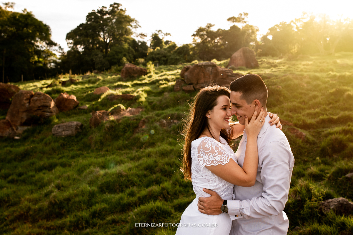 ENSAIO CASAL EM BOTUCATU
ENSAIO DE CASAL
FOTOGRAFIA DE CASAL
ENSAIO PRE WEDDING 
PRÉ-WEDDING 
POR DO SOL