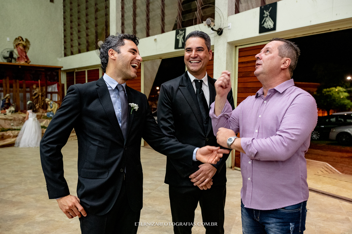 NOIVO COM AMIGOS
FOTOGRAFO DE CASAMENTO BAURU-SP
NOIVA 
FOTOGRAFIA DE CASAMENTO BAURU-SP
VESTIDO DA NOIVA
MAKE NOIVA