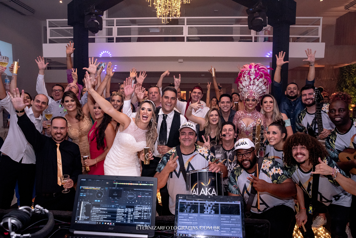 DJ CASAMENTO
FOTOGRAFO DE CASAMENTO BAURU-SP
NOIVA 
FOTOGRAFIA DE CASAMENTO BAURU-SP
VESTIDO DA NOIVA
MAKE NOIVA