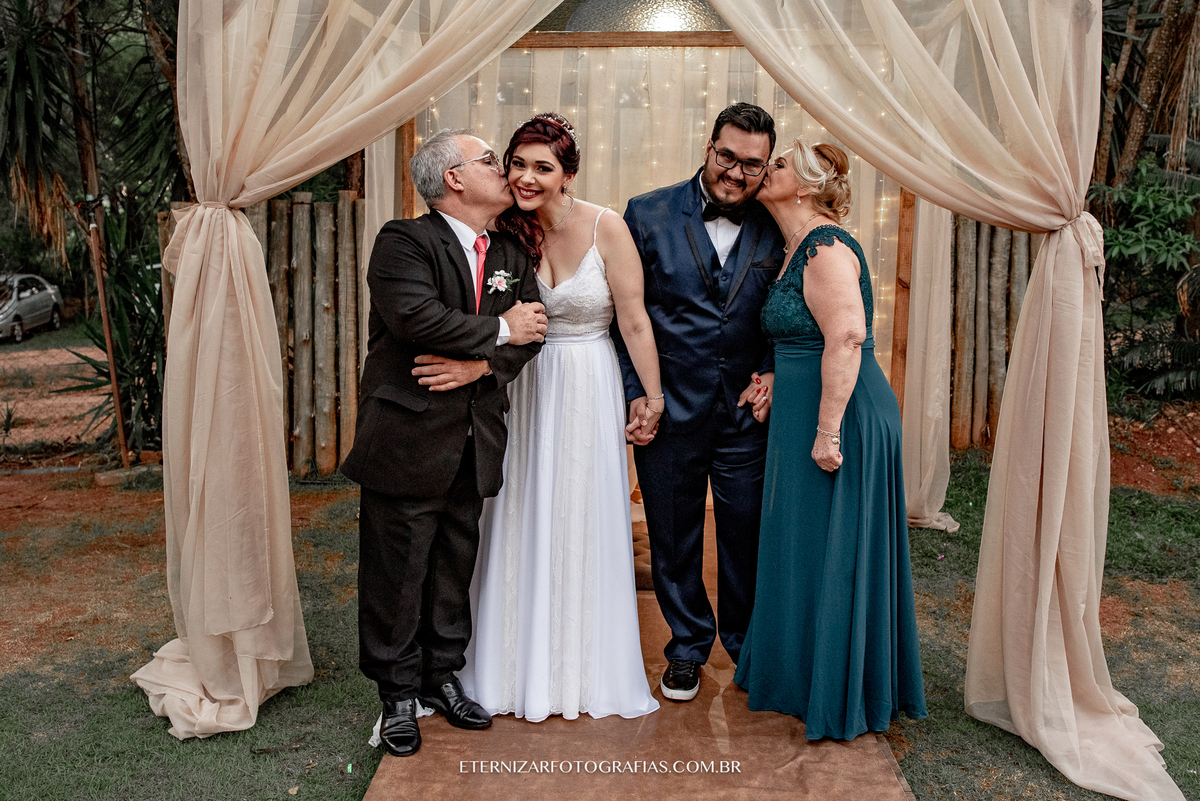 CASAMENTO NO CAMPO
FOTOGRAFIA DE CASAMENTO BAURU-SP
FOTOGRAFO DE CASAMENTO EM BAURU-SP
NOIVA 
CERIMONIA DE CASAMENTO 
CASAMENTO NO VILA DE SÃO FRANCISCO 