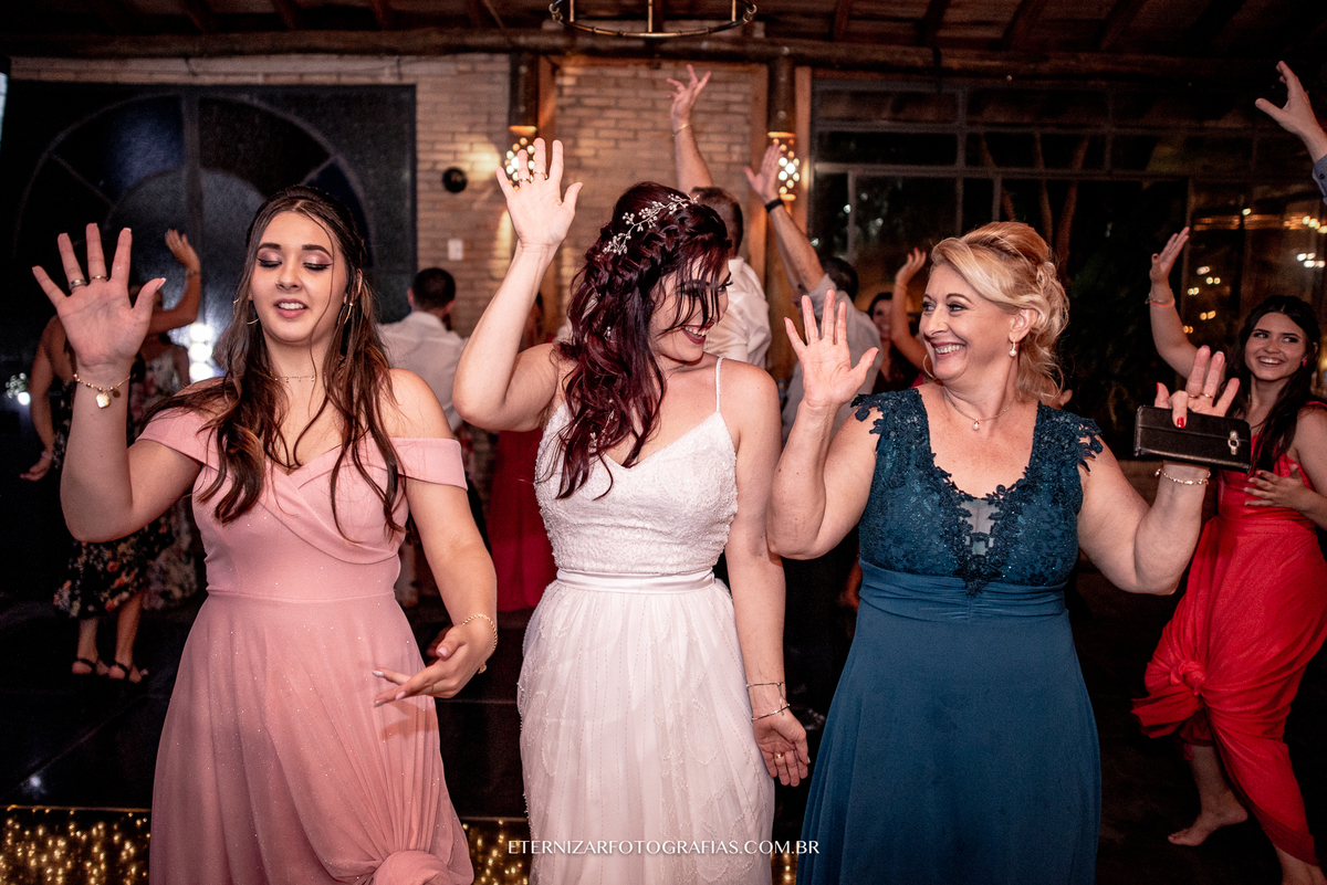 CASAMENTO NO CAMPO
FOTOGRAFIA DE CASAMENTO BAURU-SP
FOTOGRAFO DE CASAMENTO EM BAURU-SP
NOIVA 
CERIMONIA DE CASAMENTO 
CASAMENTO NO VILA DE SÃO FRANCISCO 