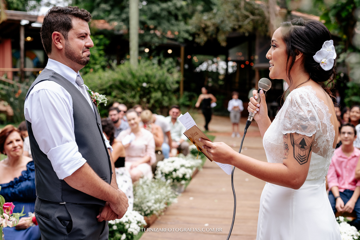 CASAMENTO NO CAMPO
FOTOGRAFIA DE CASAMENTO BAURU-SP
FOTOGRAFO DE CASAMENTO EM BAURU-SP
NOIVA 
CERIMONIA DE CASAMENTO 
CASAMENTO NO VILA DE SÃO FRANCISCO 