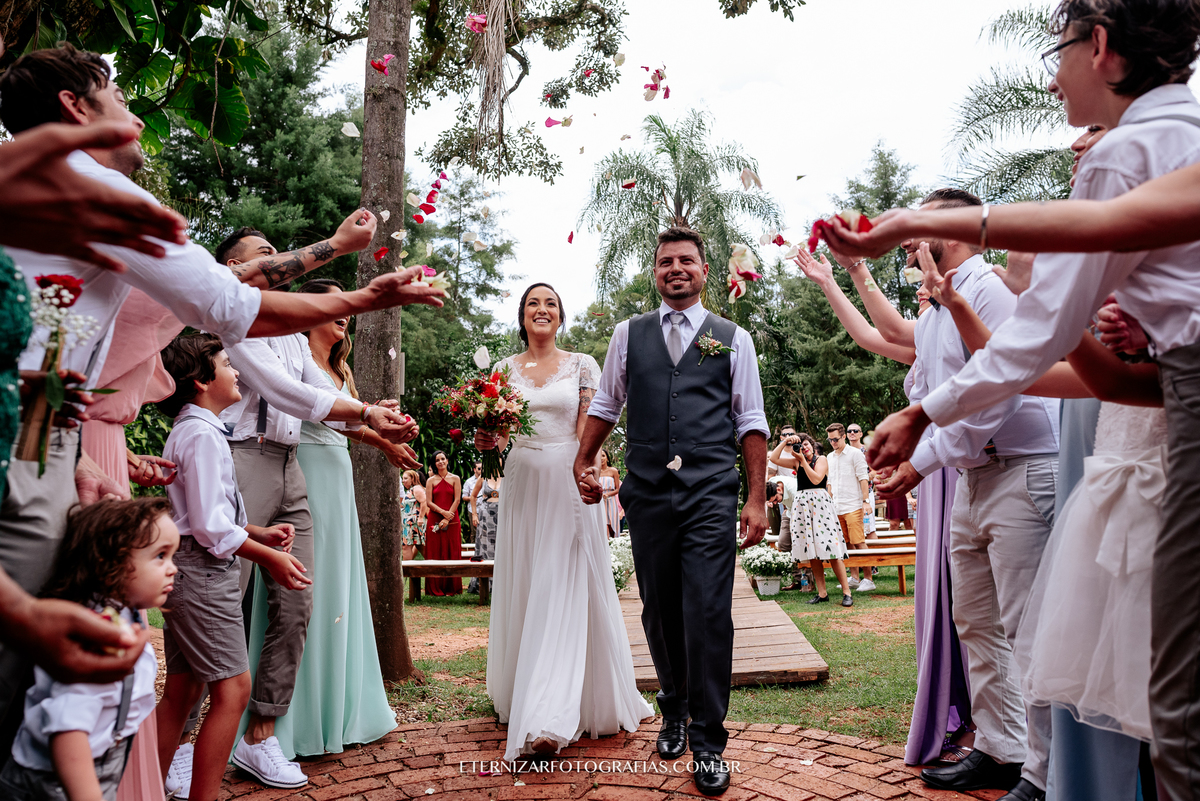 CASAMENTO NO CAMPO
FOTOGRAFIA DE CASAMENTO BAURU-SP
FOTOGRAFO DE CASAMENTO EM BAURU-SP
NOIVA 
CERIMONIA DE CASAMENTO 
CASAMENTO NO VILA DE SÃO FRANCISCO 
