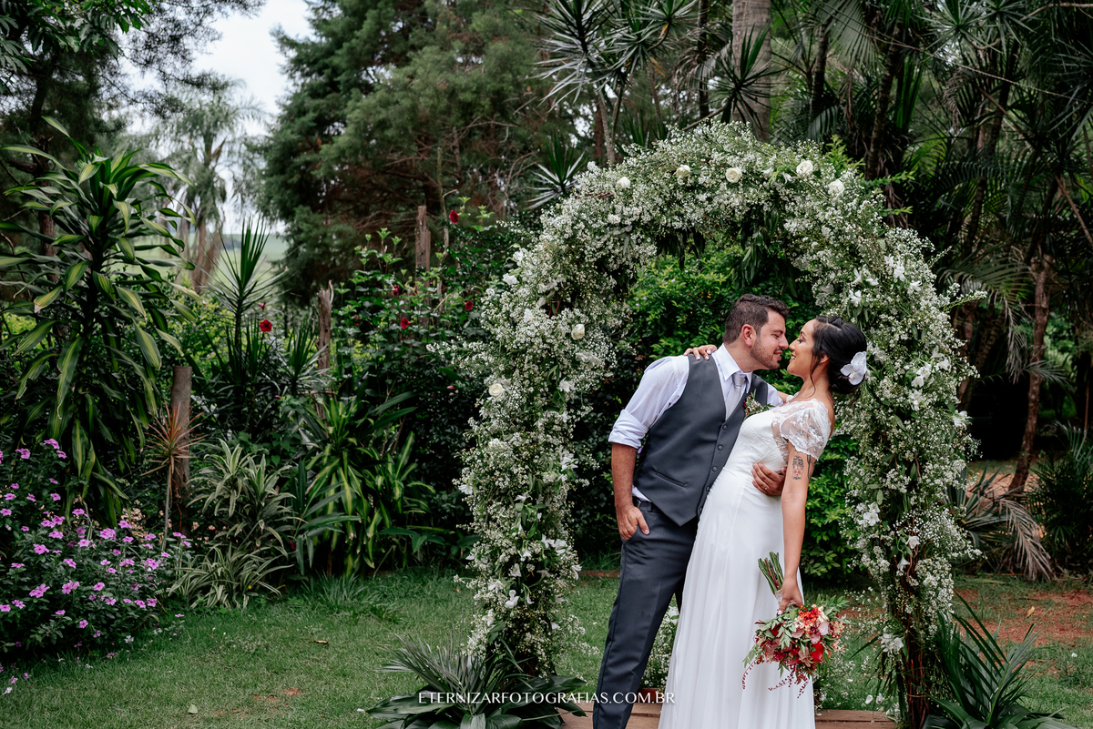 CASAMENTO NO CAMPO
FOTOGRAFIA DE CASAMENTO BAURU-SP
FOTOGRAFO DE CASAMENTO EM BAURU-SP
NOIVA 
CERIMONIA DE CASAMENTO 
CASAMENTO NO VILA DE SÃO FRANCISCO 