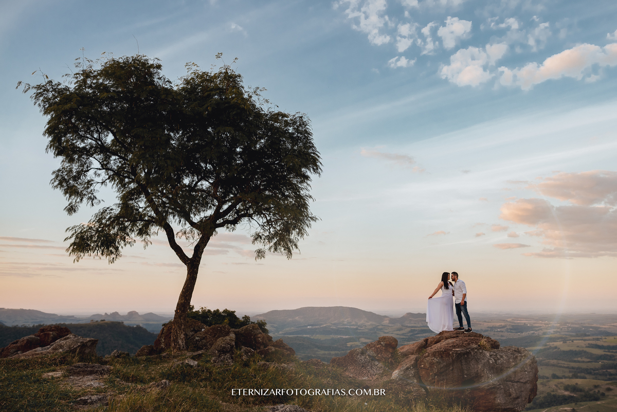ENSAIO DE CASAL
FOTOGRAFIA DE CASAL
ENSAIO PRE WEDDING 
PRÉ-WEDDING 
POR DO SOL
FOTOS POR DO SOL
FOTOS EM PARDINHO 
FOTOS NA MONTANHA EM PARDINHO