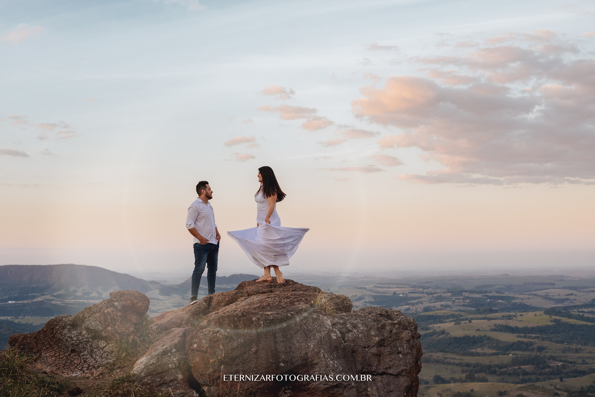 ENSAIO DE CASAL
FOTOGRAFIA DE CASAL
ENSAIO PRE WEDDING 
PRÉ-WEDDING 
POR DO SOL
FOTOS POR DO SOL
FOTOS EM PARDINHO 
FOTOS NA MONTANHA EM PARDINHO