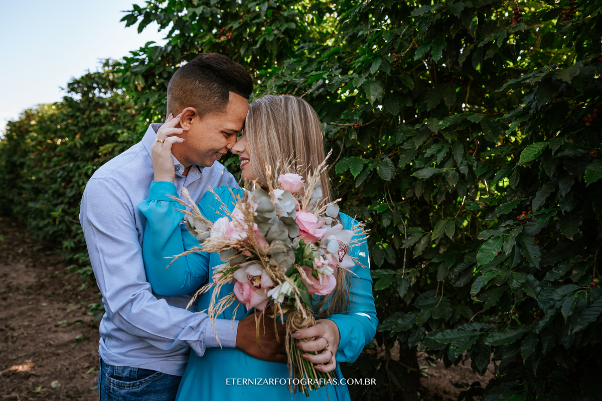 ENSAIO DE CASAL
FOTOGRAFIA DE CASAL
ENSAIO PRE WEDDING 
PRÉ-WEDDING 
POR DO SOL
FOTOS POR DO SOL