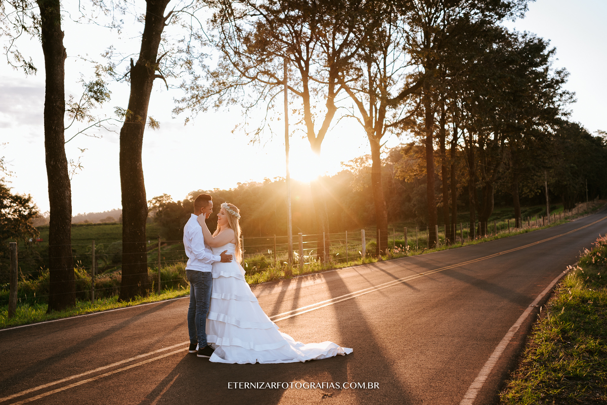 FOTOGRAFIA DE CASAMENTO BAURU-SP 
FOTOGRAFO DE CASAMENTO BAURU-SP 
ENSAIO DE CASAL
FOTOGRAFIA DE CASAL
ENSAIO PRE WEDDING 
PRÉ-WEDDING 
POR DO SOL
FOTOS POR DO SOL
POR DO SOL PARDINHO-SP
POR DO SOL EM PARDINHO-SP