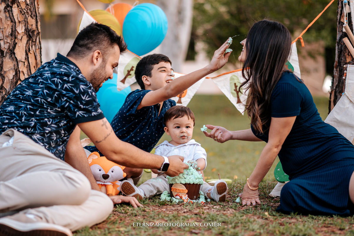 ensaio familia, smash the cake, fotos de 1 aninho, smash the cake menino, sessão familia