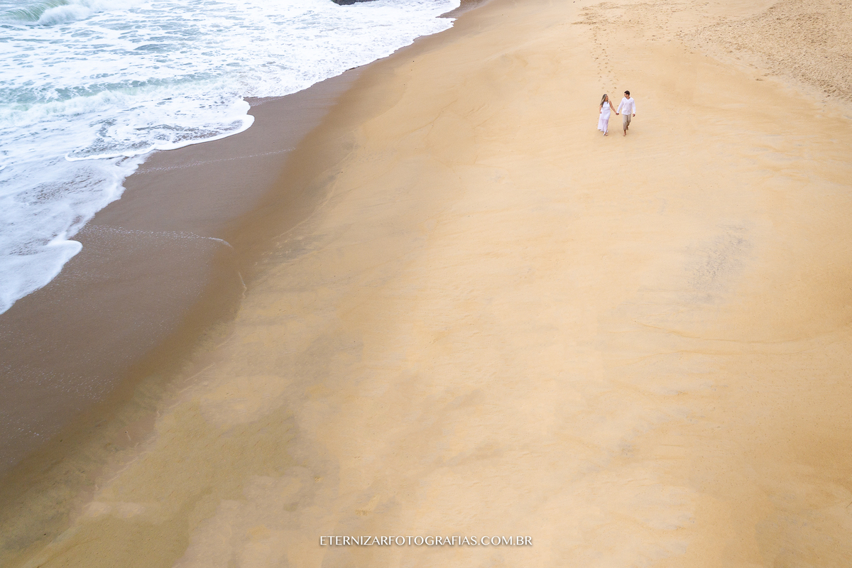 ENSAIO PRÉ-WEDDING NA PRAIA
ENSAIO CASAL NA PRAIA
ENSAIO DE CASAL EM São Sebastião 
PRÉ-WEDDING PRAIA
FOTO DE DRONE NA PRAIA