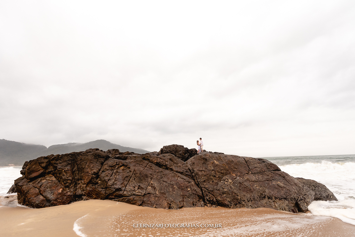 ENSAIO PRÉ-WEDDING NA PRAIA
ENSAIO CASAL NA PRAIA
ENSAIO DE CASAL EM São Sebastião 
PRÉ-WEDDING PRAIA