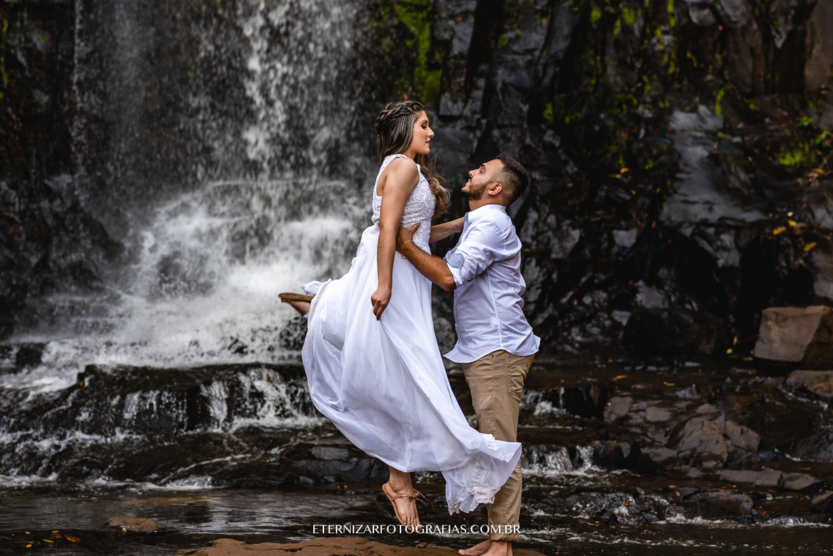 ENSAIO DE CASAL
FOTOGRAFIA DE CASAL CACHOEIRA EM BROTAS