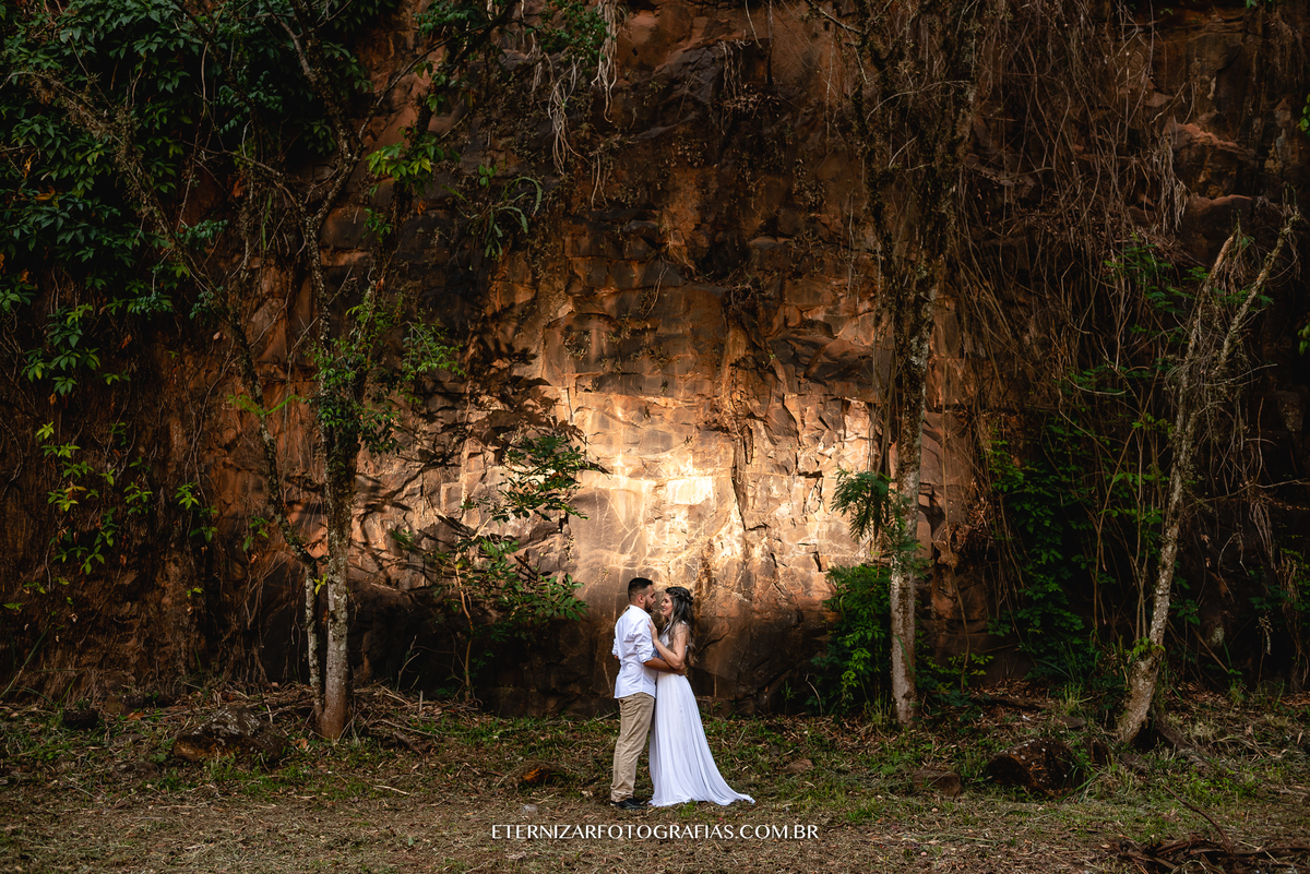 ENSAIO DE CASAL
FOTOGRAFIA DE CASAL PEDRAS 